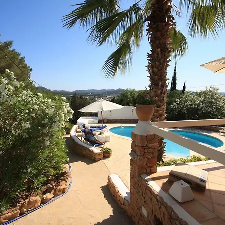 Alinda Villa *